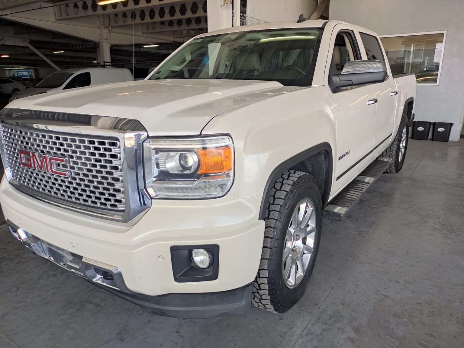 GMC Sierra Denali 9