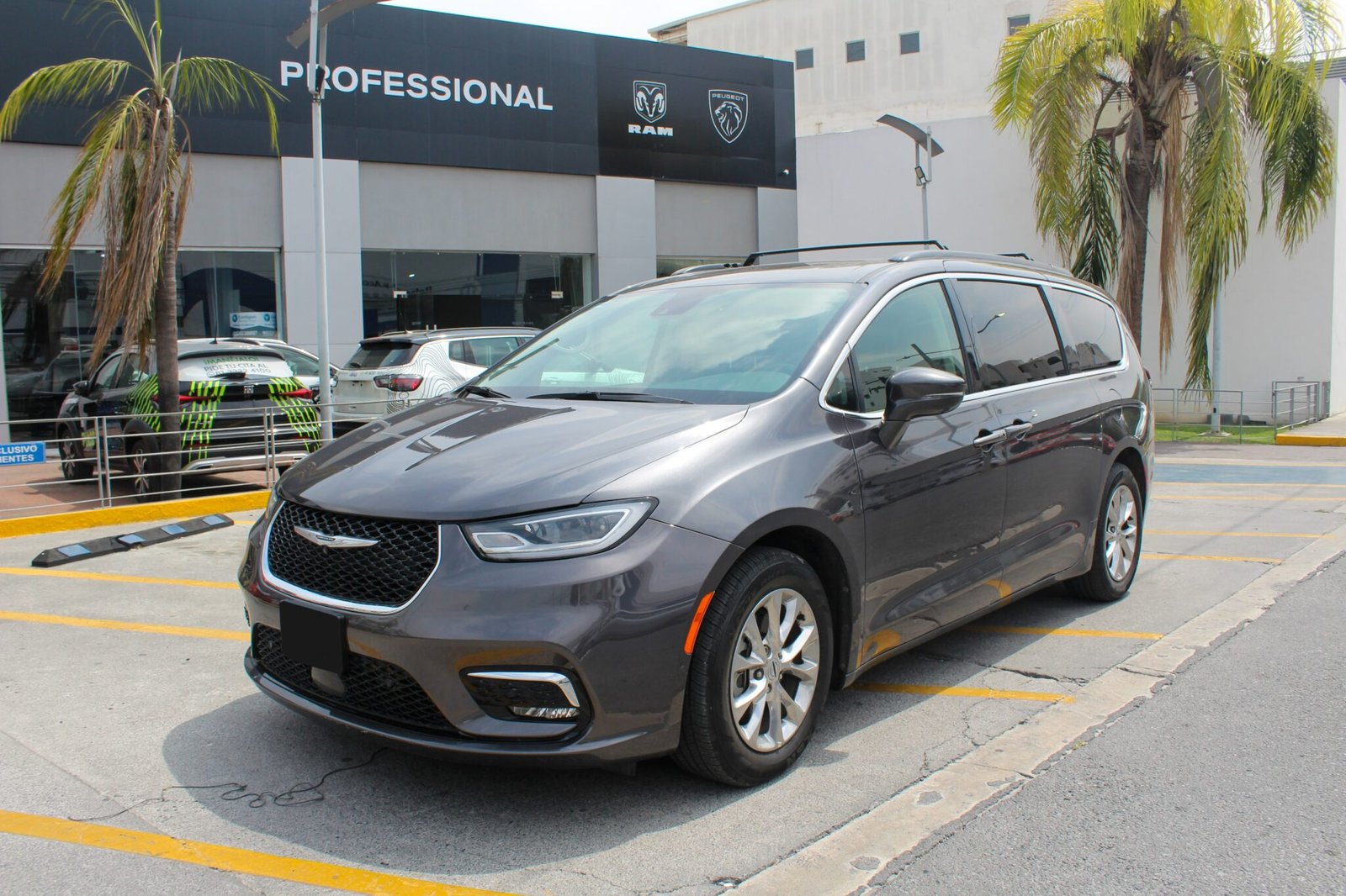 CHRYSLER PACIFICA - REFRAN SEMINUEVOS